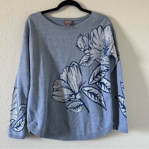 CHICO’S Women’s Fine Knit Sweater 1 Blue White Mix Media Floral Casual Spring - Picture 1 of 11